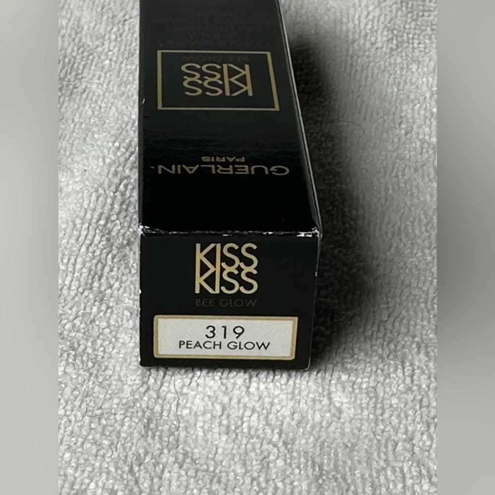 🆕 GUERLAIN Kiss Kiss Bee Glow Lipstick Balm in 319 Peach Glow - Fresh Coral NIB